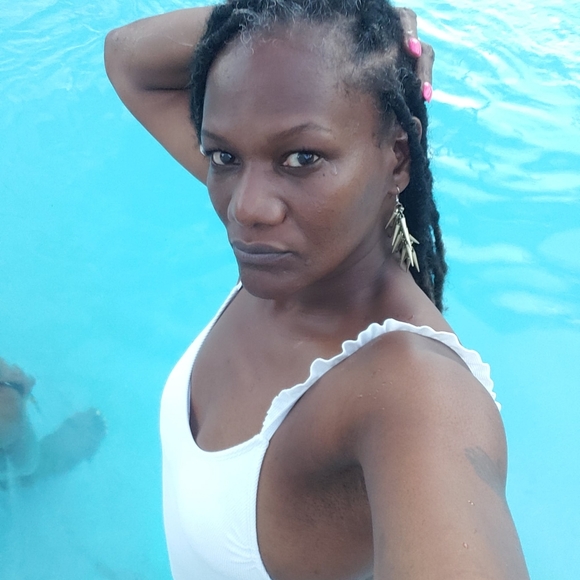 Meet your Posher, Quasheba - Picture 8 of 8